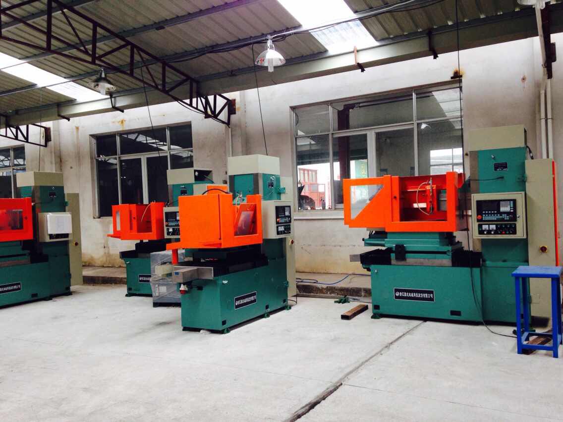 平面磨床特別需要注意的7大結構